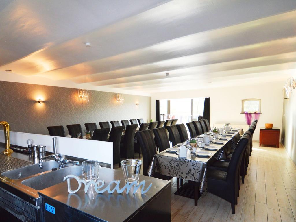 Chateau Crawhez Hotell Thimister Eksteriør bilde