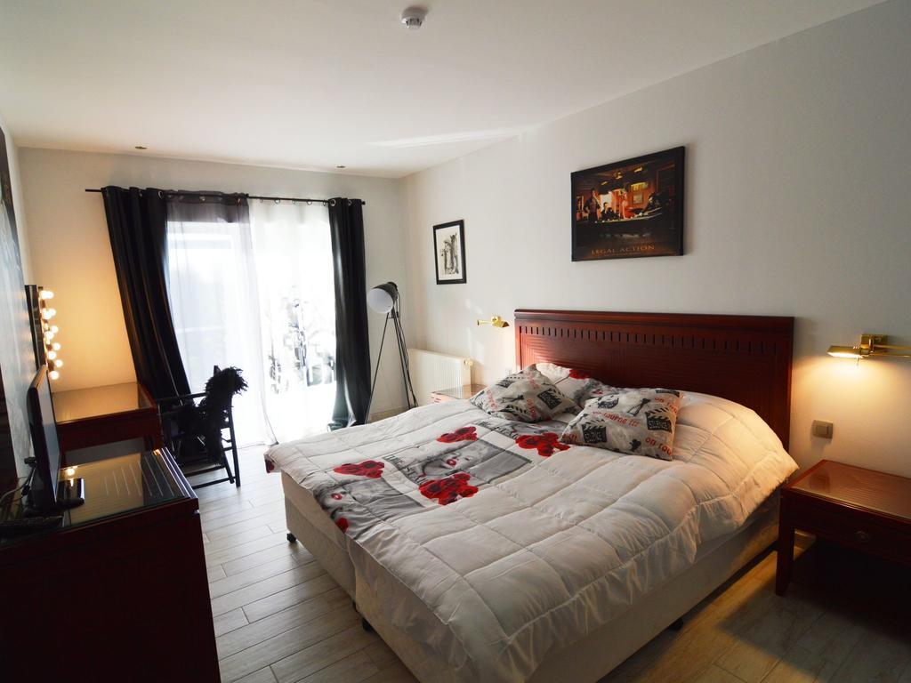 Chateau Crawhez Hotell Thimister Eksteriør bilde